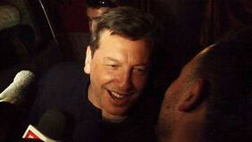 Julio César Rodríguez enfrentó a la prensa tras llegar al Festival junto a Camila Nash