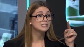 “Si tuviese un hijo en mi guata, escucharía el latido y...”: joven figura de derecha sincera su postura y genera críticas
