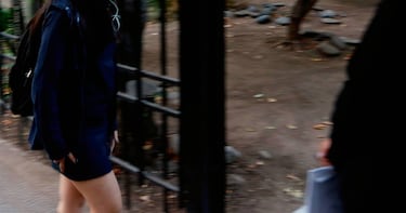 Lo que pillaron en su casillero del colegio reveló todo: detienen por microtráfico a una escolar de 15 años y a su madre