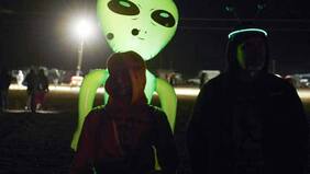 Incursión en Área 51 se transforma en celebración fuera de la base secreta