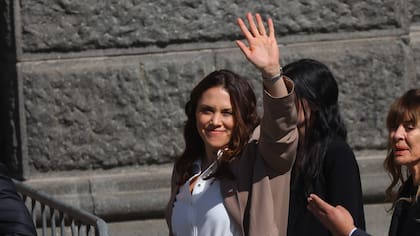 “Uno deja de ser la ídola de Chile”: Natalia Duco reacciona a las duras críticas en su contra