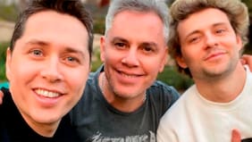 "Karol Dance. ¿Cómo llega primero a la televisión? Gracias a su polola, Arenita...", comentan en Zona de Estrellas