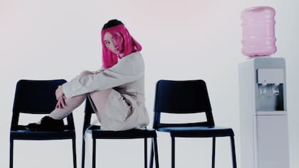 May Villalobos lanzó un nuevo EP: incluyó colaboración con Dindi Jane en “Pobre Niño”