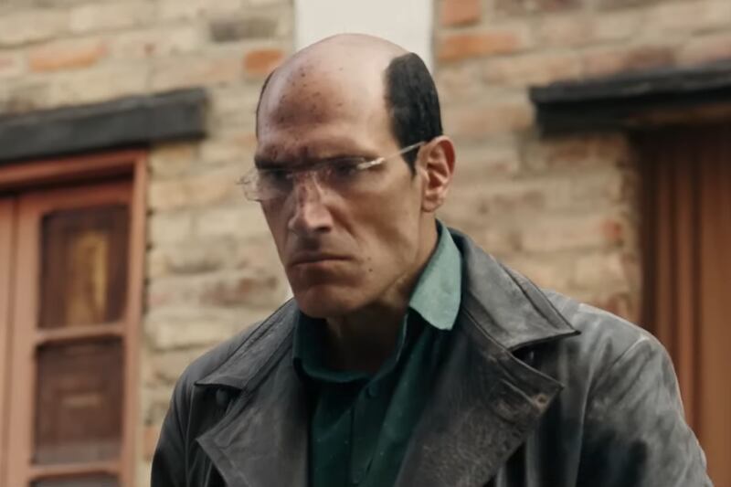 Marko Zaror está pelado y es un asesino psicópata en el tráiler de Diablo,  la nueva película del director de Mirageman - La Cuarta