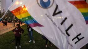 “El gobierno nos ha engañado”: Movilh acusa discriminación con lesbianas, gays y bisexuales en el Censo 2024