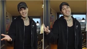 Con un cuadro que hizo “Guarén” y sus libros de colección: Así es la casa de Nicolás Solabarrieta