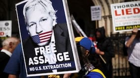 Julian Assange a un paso de ser extraditado: juez emite la orden al gobierno británico