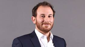 Quién es Maximiliano Luksic y por qué renunció a la dirección ejecutiva de Canal 13