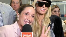 “Hasta me tiró un piropo”: reportera matinal cuenta cómo fue su “entrevista exclusiva” a Paris Hilton en pleno arribo a Chile