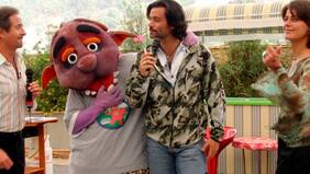 "El me decía madre a mí... A veces se iba a mi casa a tomar onces, me llevaba el halcón y lo dejaba apoyadito en una sillita, y ahí estaba el halcón", recuerda Anita Reeves sobre Felipe Camiroaga