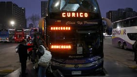 Senado aprueba proyecto que exige a pasajeros mostrar carnet de identidad para viajar en bus