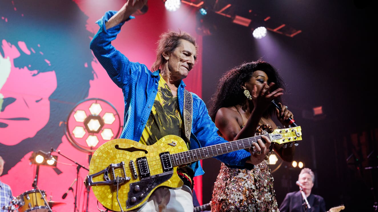 Ronnie Wood cambia de recinto en Santiago y llevará sus seis décadas de rock al Teatro Caupolicán