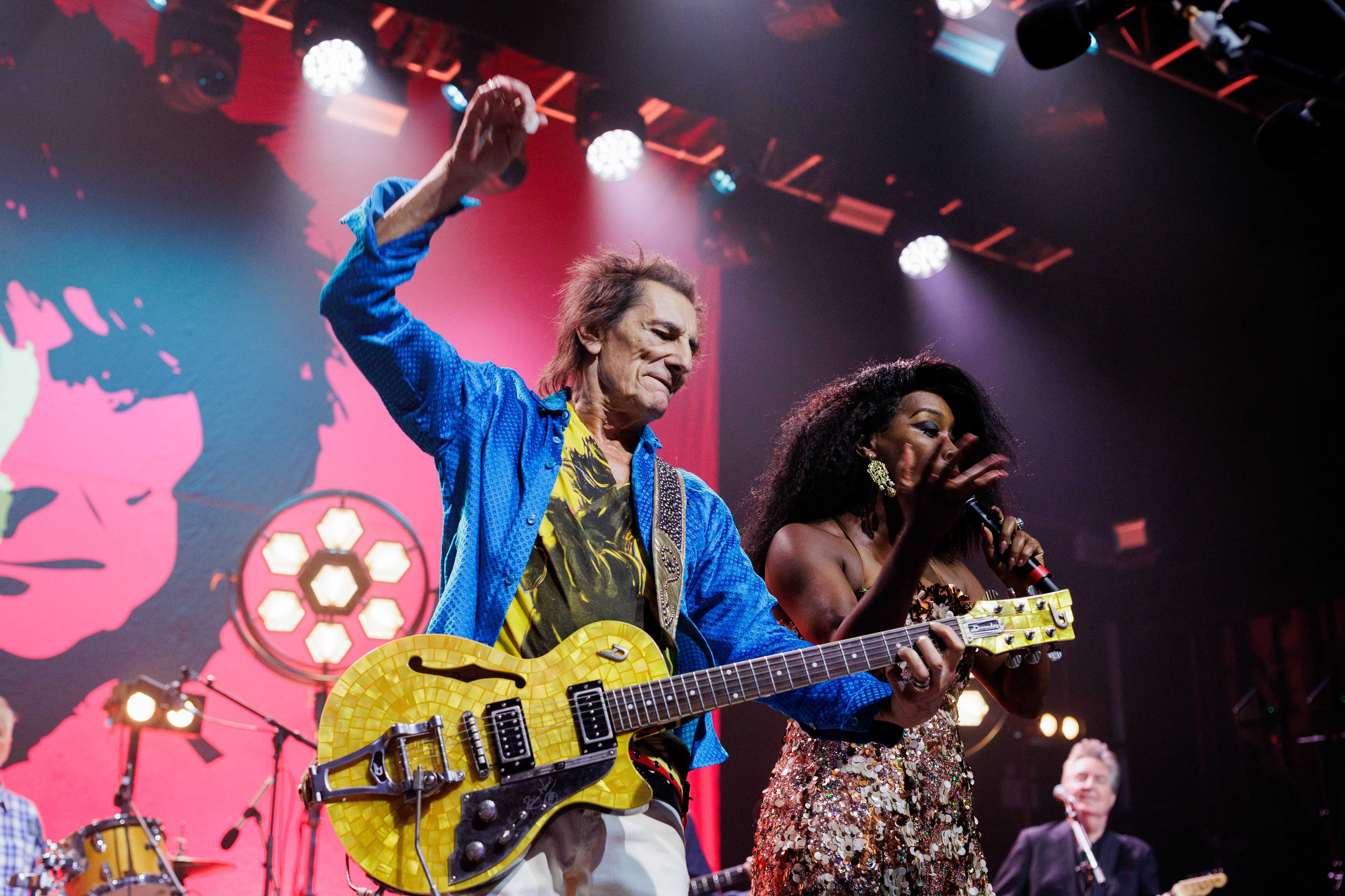 Ronnie Wood cambia de recinto en Santiago y llevará sus seis décadas de rock al Teatro Caupolicán