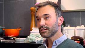 "El (capítulo) mío lleva 19 repeticiones... Lo que hace Chilevisión es una sinvergüenzura con todas sus letras, porque a ti te pagaron por una vez", reclama Jordi Castell por La Divina Comida