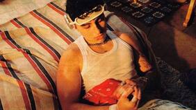 El reggaetón emocional de Benja Valencia destaca en su álbum debut, “Todo lo que nunca te dije”