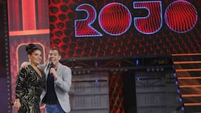 Katherine Orellana volvió a cantar en Rojo