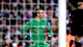 Manuel Astorga aseguró que la "U" quiere a Claudio Bravo para el 2020