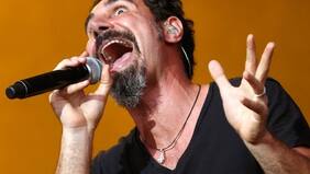 Esperamos varias horas para comprar las entradas a System of a Down: Esto pasó al final de la fila virtual