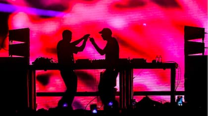 The Chemical Brothers en Chile: la jornada electrónica vendrá acompañada de DJ chilenos