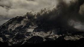 Alerta amarilla por evento explosivo en volcán Nevados de Chillán