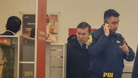 Caída de ejecutiva del Banco Estado destapa otro escándalo: pillan grupo de WhatsApp donde colegas hablan sobre ilícitos