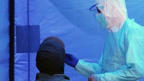 Alza sin freno: nuevos casos de Covid-19 en el país superaron los 24 mil