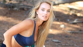 El beso más complicado y difícil de Kika Silva