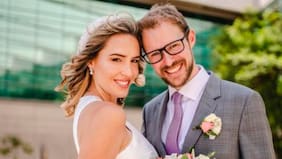 "Los amigos de Inglaterra de Jon me dijeron 'queremos reggaetón hasta abajo'": las dos fiestas y mix de estilos de la boda de Vale Ortega