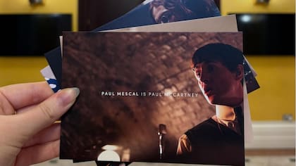 Revelan las primeras imágenes de John, Paul, George y Ringo en las películas de The Beatles