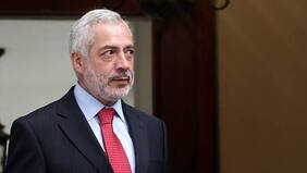 "Más que un Presidente": fiscal Raúl Guzmán ganará $16 millones como secretario del Senado