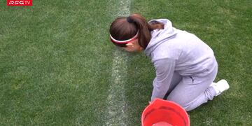 Real Sporting conmemora 8M con video de niña limpiando cancha de fútbol y desata ola de críticas