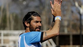 "Loco" Abreu ahora es DT y quiere volver a Chile