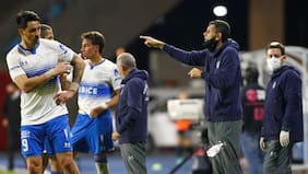 Gustavo Poyet recuerda su salida de la UC: “Le dije o traemos tres jugadores y echamos a tres o me voy yo”