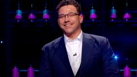 “A veces me dicen ‘el traje para Podemos Hablar no te cierra, el botón está que estalla y vas a matar al invitado de enfrente...'": Julián Elfenbein y el tema del peso