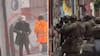 Minutos de terror en Santiago centro: sujeto abrió fuego en plena calle, se parapetó en una casa y logró escapar