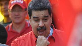 Maduro y militares venezolanos se declaran en ofensiva contra "golpistas"