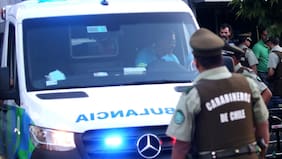Había agredido a mujer y a niño: sujeto denunciado por hijo amenaza con cuchillos a carabineros y lo matan de 5 disparos
