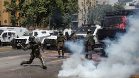 Investigación por incendio en Universidad San Sebastián quedó sin responsables: denuncian presencia de dos carabineros infiltrados