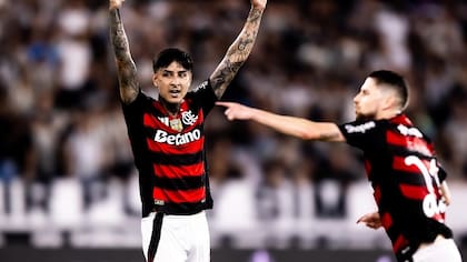 Al ángulo: el descomunal gol de Erick Pulgar que maravilla a los hinchas del Flamengo