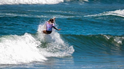 “Latin Girl Arica Prime 2026”: llega a Chile uno de los mayores eventos internacionales del surf femenino
