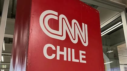 Fusión internacional afecta a CNN Chile: despidos masivos sacuden la señal de noticias