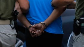 Confirman detención de uno de los prófugos por homicidio de carabinero en Renca: sujeto cuenta con amplio prontuario