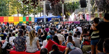 Festival de Músicas del Mundo celebra 25 años con 10 días de conciertos gratuitos en Santiago: mira aquí los artistas