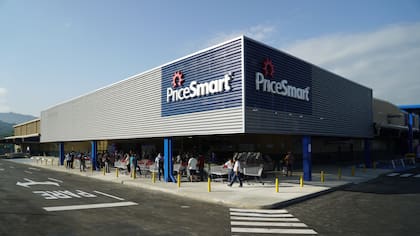 PriceSmart prepara su llegada a Chile: Su primer local reemplazará a reconocida cadena nacional