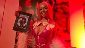 “No busco la viralidad”: Gatita Veve muestra su lado artístico con su primer calendario y debut musical