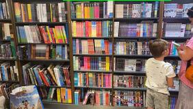 En picada contra Librería Antártica: hombre furioso por la ubicación de la literatura LGBTIQ+