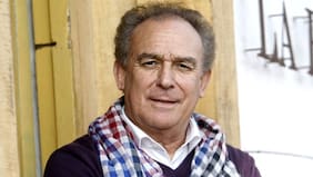 Actualizan el estado de salud del animador César Antonio Santis: “Estable dentro de su gravedad”