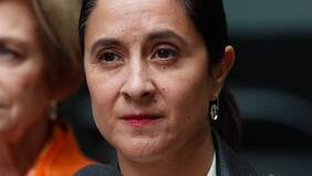 Otro caso de corrupción remece a Peñaloza (UDI): revelan millonarios sobresueldos en el Teatro Municipal de Las Condes