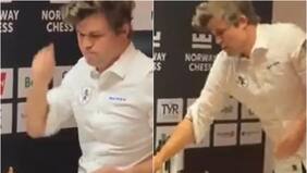 ¡Reventó la mesa! El ataque de ira de Magnus Carlsen tras perder partida de ajedrez ante un campeón de 19 años
