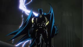 El primer tráiler de Batman: Knightfall, la adaptación animada de una de las historias más famosas del héroe